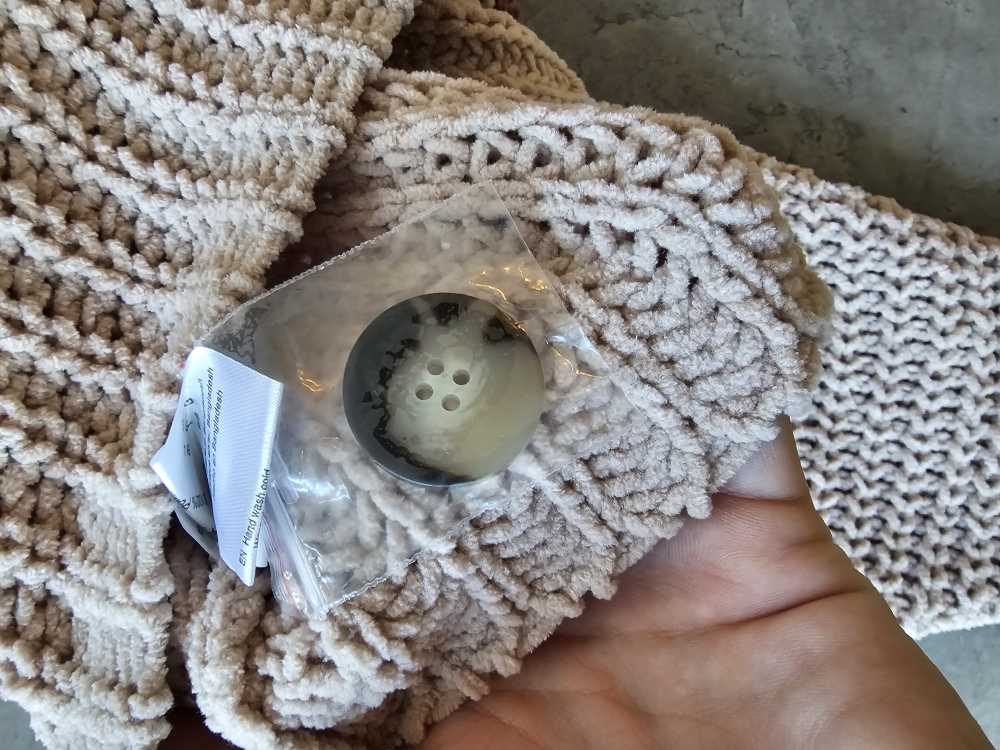 two color cardigan image indicator(4)