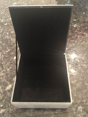 Perfect condition Geode glossy white glass jewelry box image indicator(5)