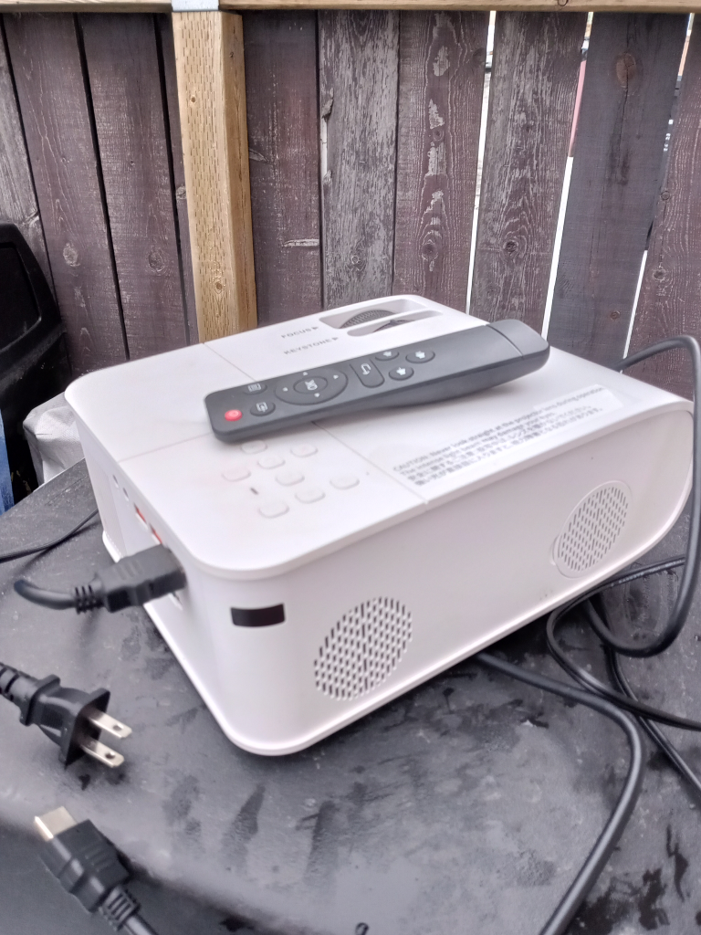 Projector with remote - photo 2