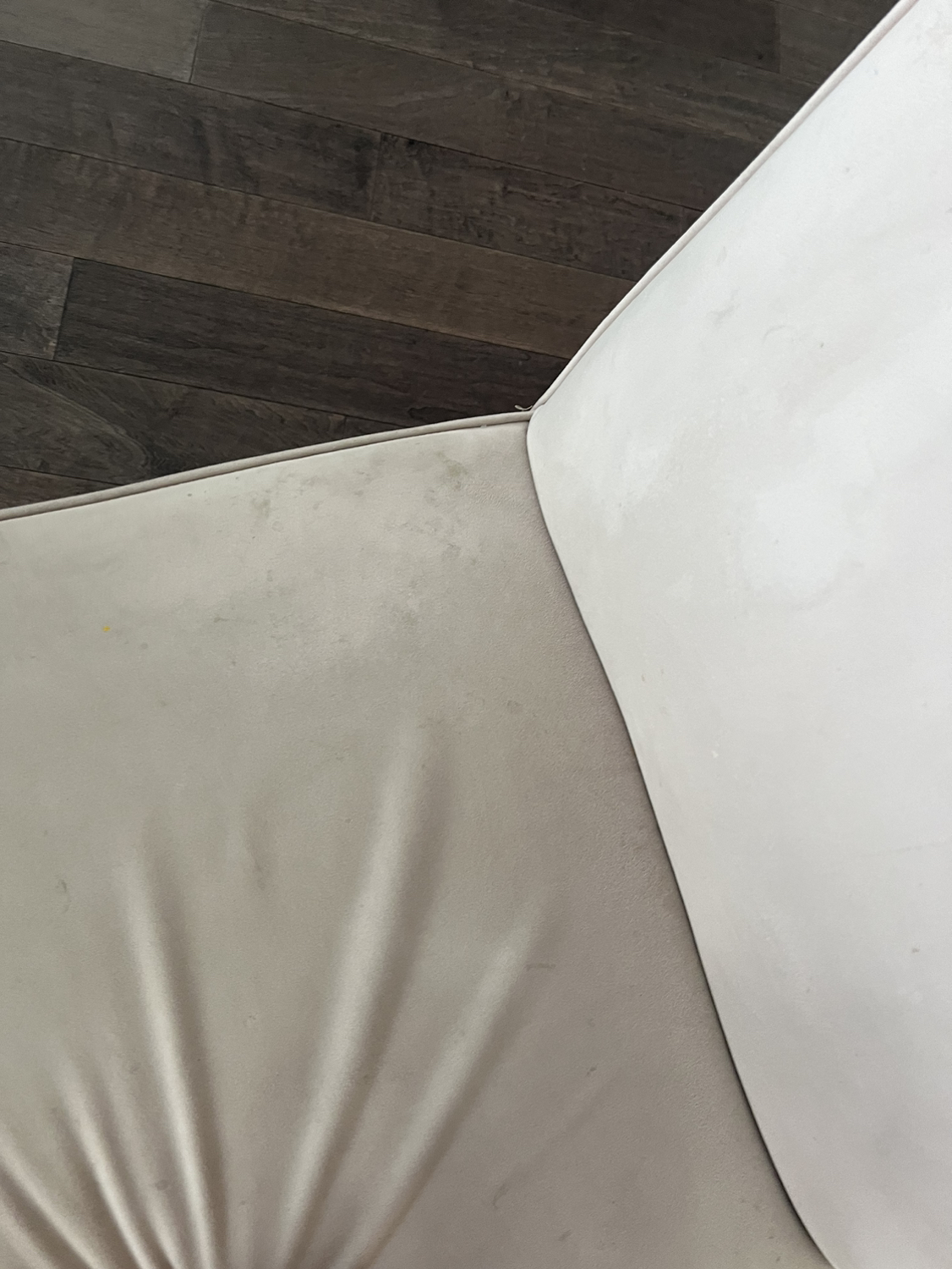 Free two chair sofas - photo 2