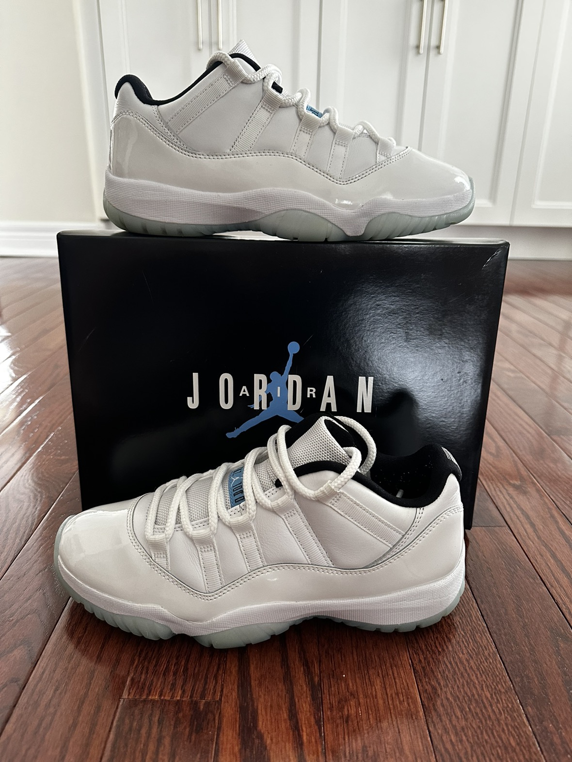 Original Jordan 11 Legend Blue Low With Authentication 9.5/10 - photo 3