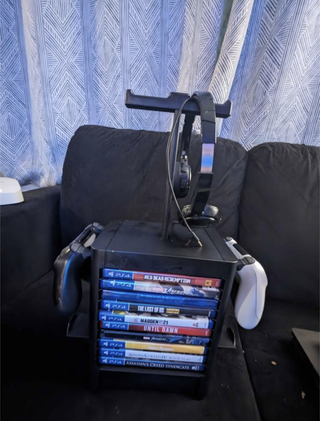 PS4 + Games and Accessories - Bundle - photo 2
