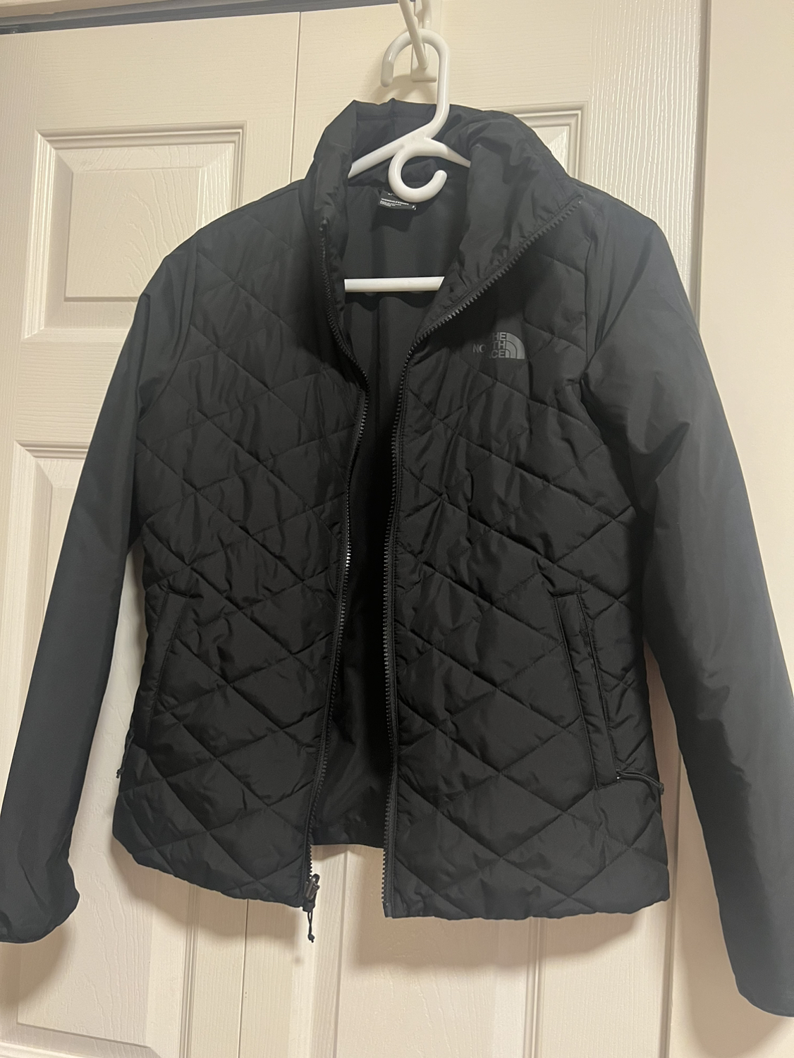NORTH FACE Small Black quilt jacket image indicator(2)