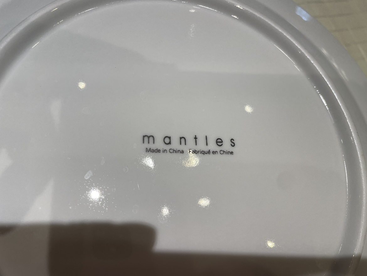Dishes : 16 metallic trim white plates - photo 2