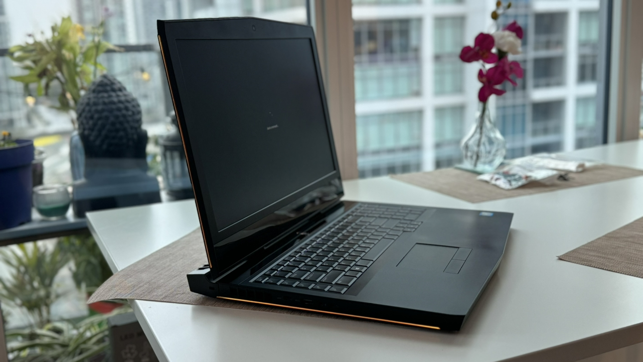 Alienware17 R5  laptop thumbnail