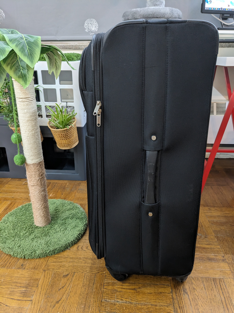 Large spinner luggage image indicator(3)