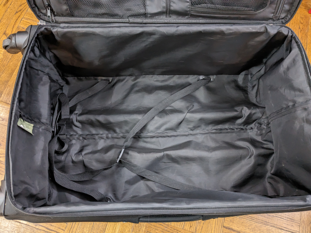 Large spinner luggage image indicator(4)