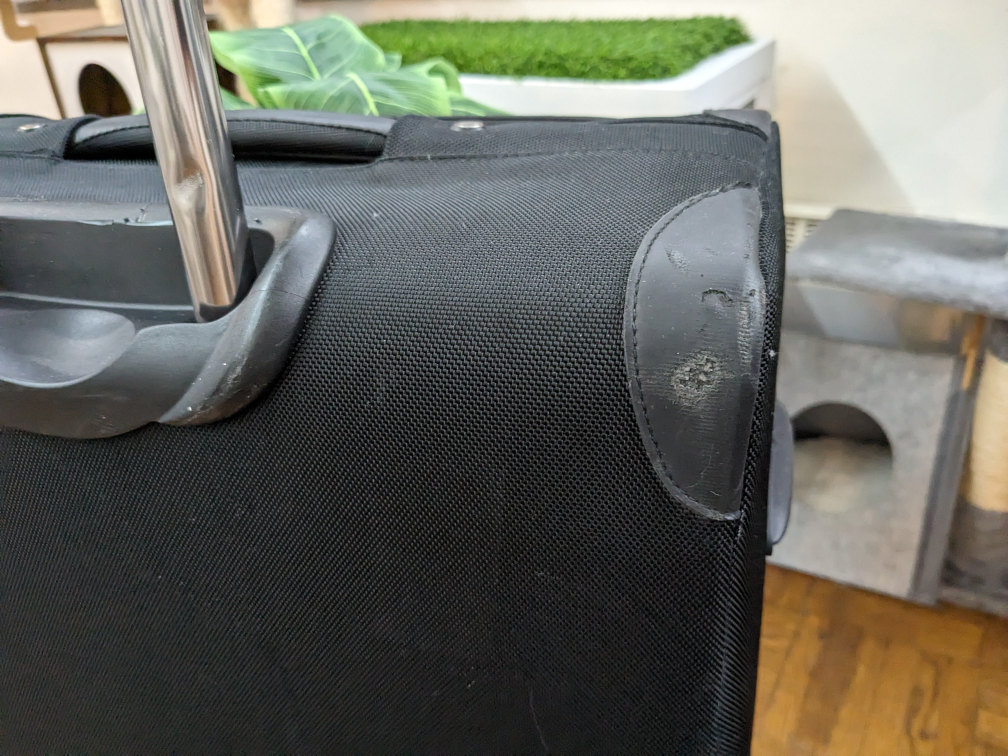 Large spinner luggage image indicator(7)