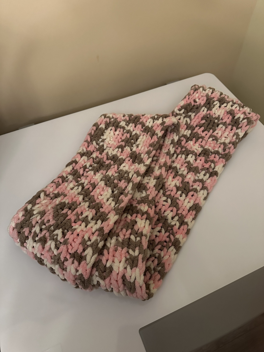 🥕 Unique Handmade Scarf thumbnail