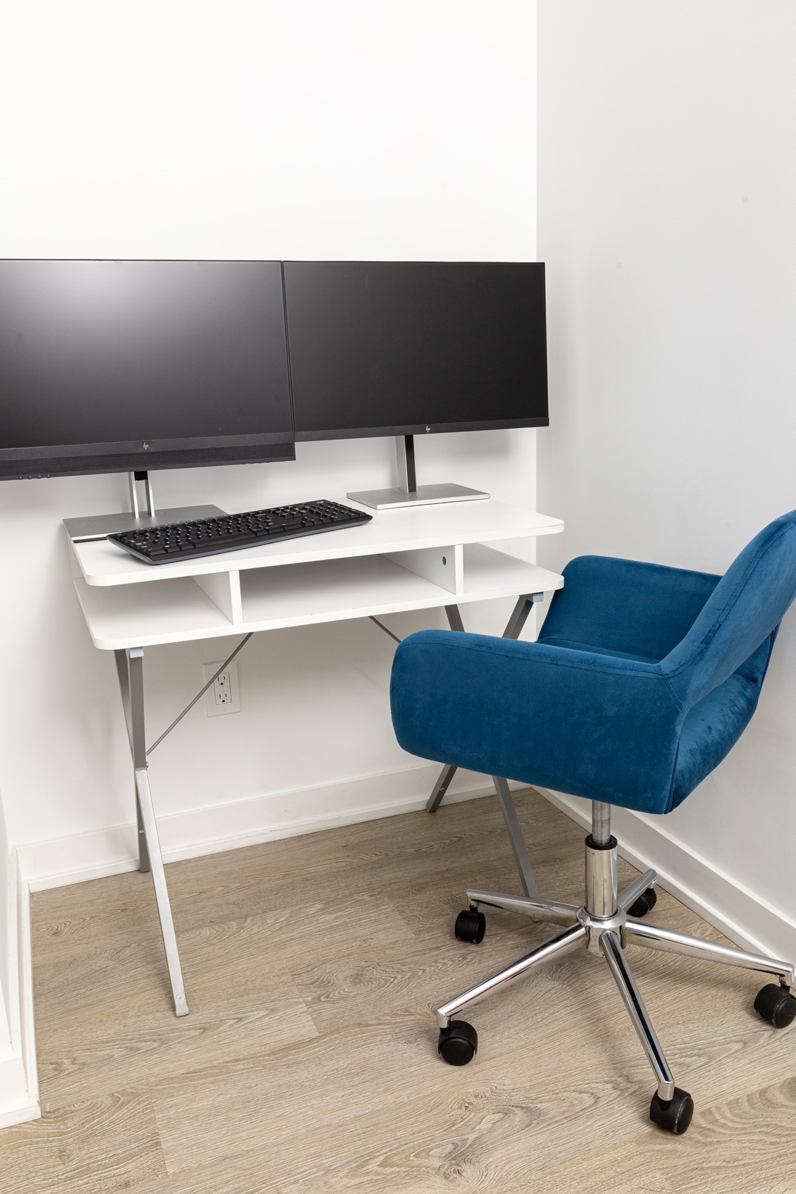 Monarch Desk