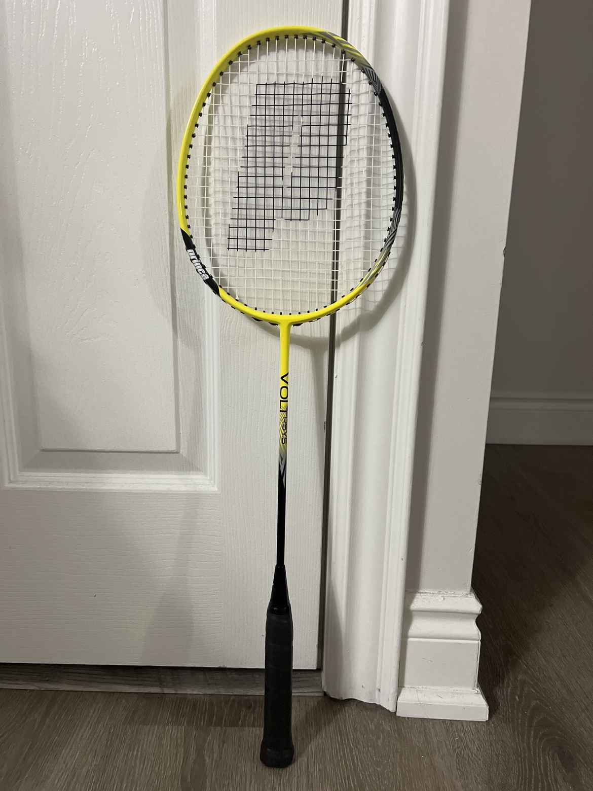 Badminton racket