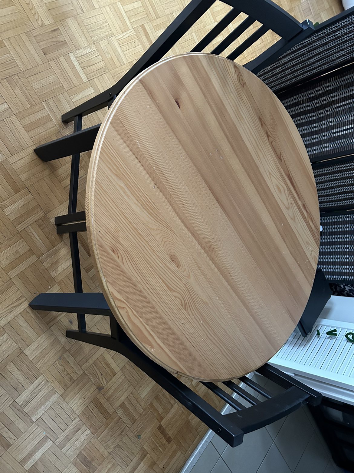 ‼️MOVING OUT SALE ENDS 20/1  HURRY ‼️Dining Table - photo 2