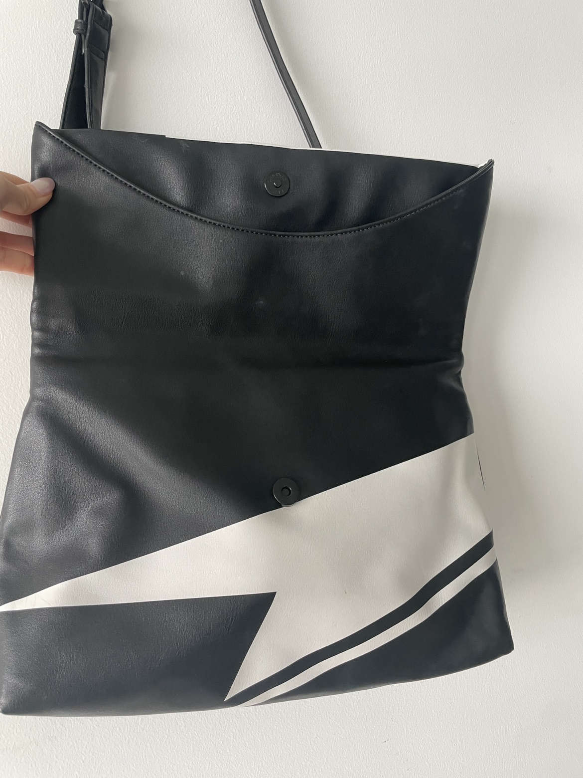 Charles& Keith Crossbody bag - photo 2
