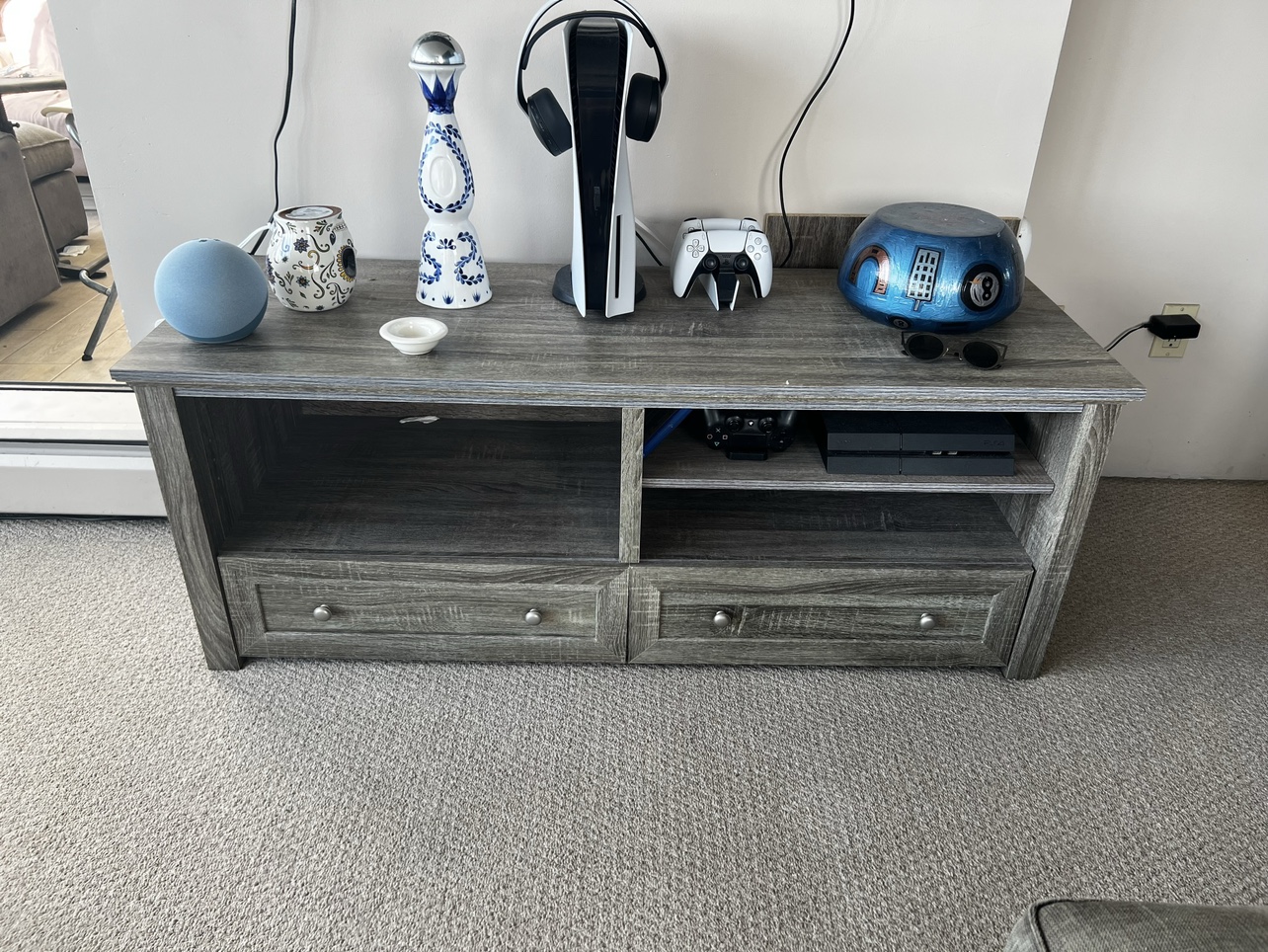 Sturdy and Stylish Rustic TV Stand - Holds Weight with Ease