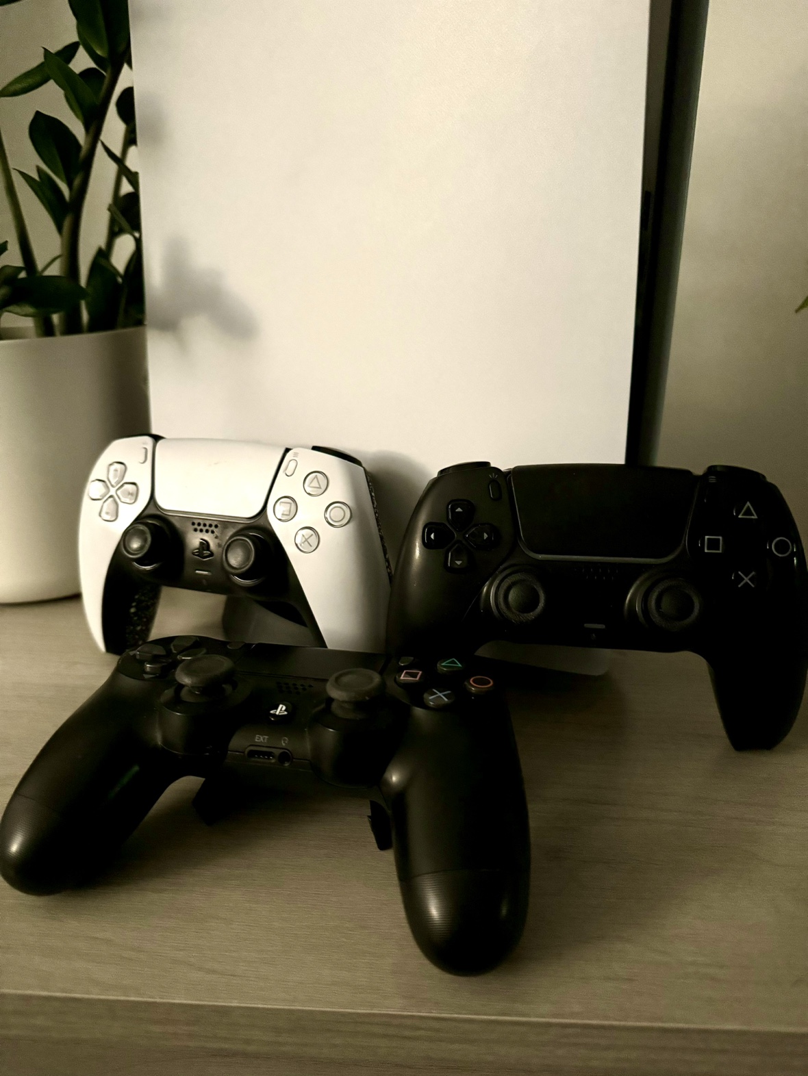 Full set PS5 w/ controllers*** - photo 4