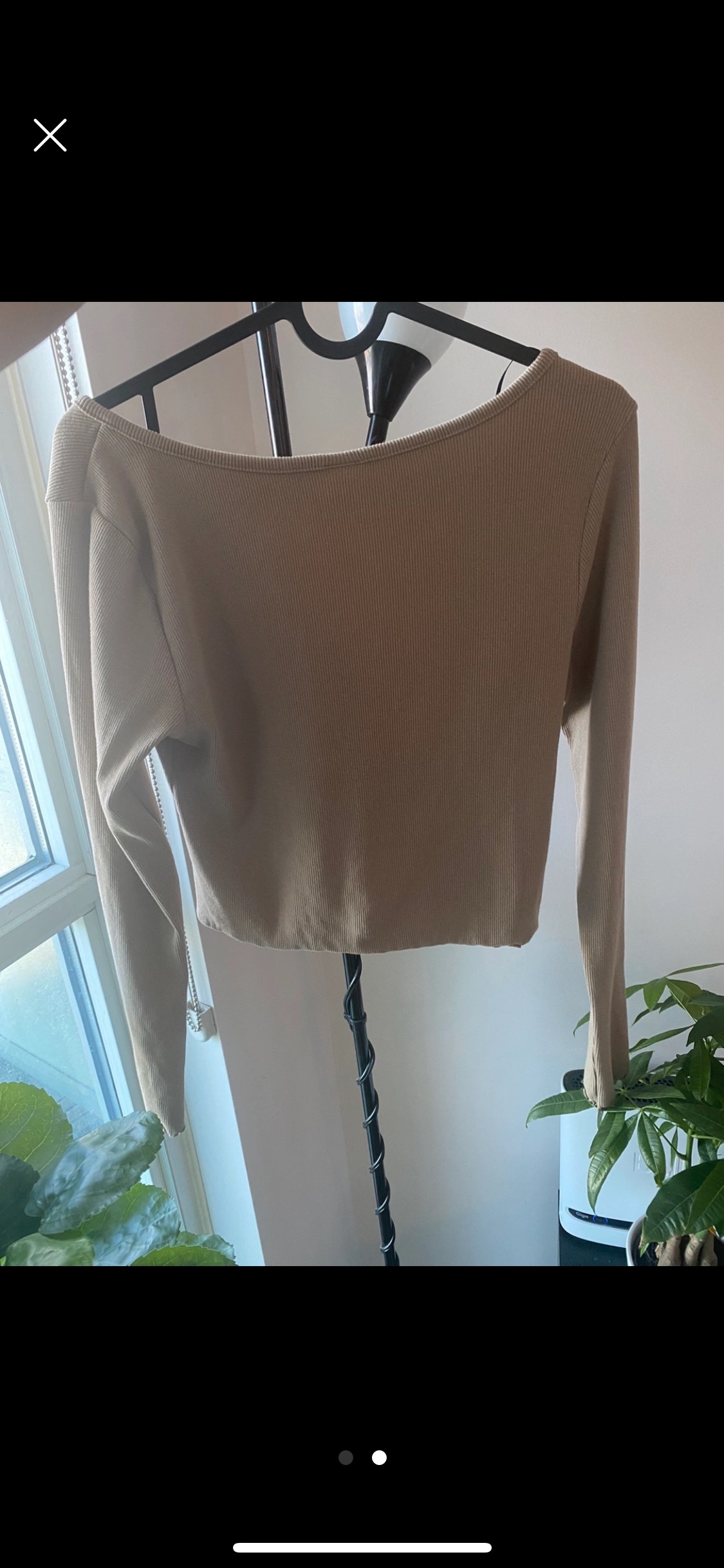 Beige H&M top -New image indicator(2)