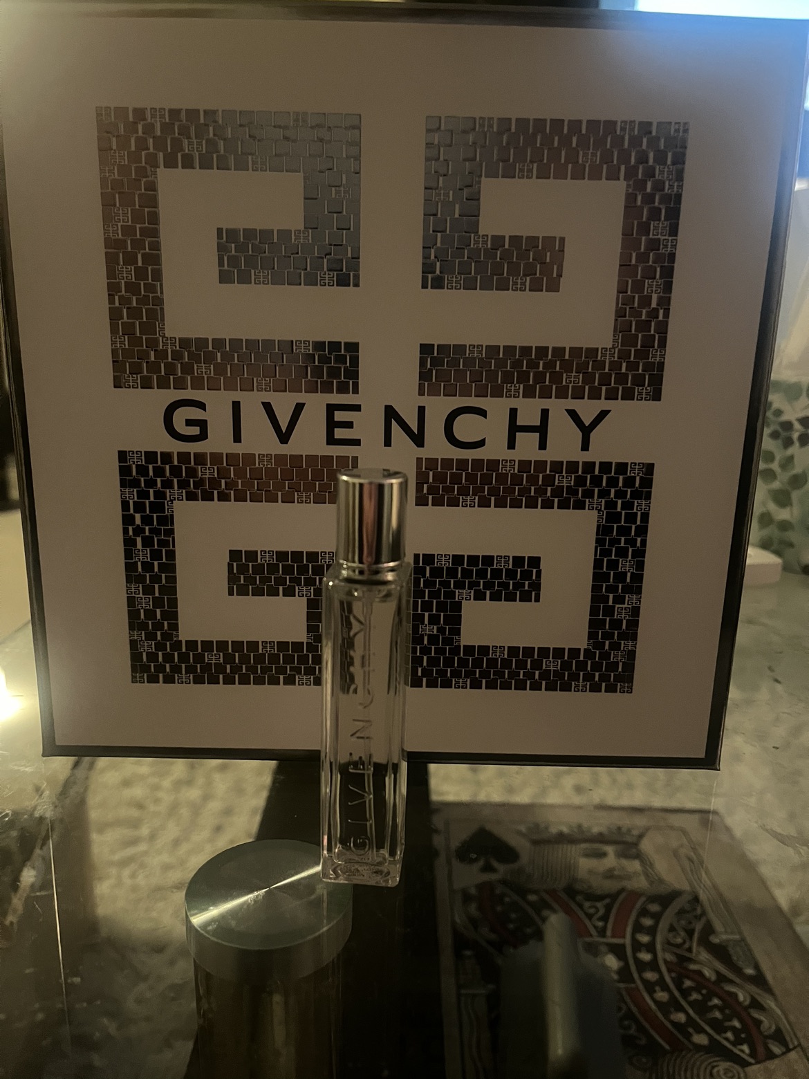 Givenchy Gentleman Eau de Parfum Boisée thumbnail