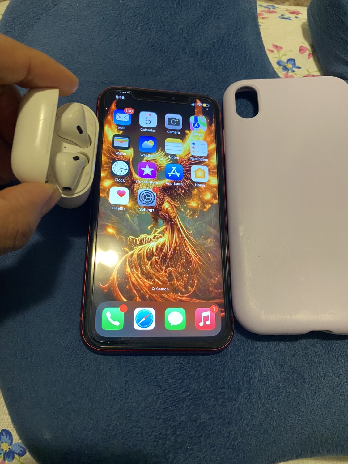 Spotless iPhone XR 128gb ( Almost New ) - photo 2