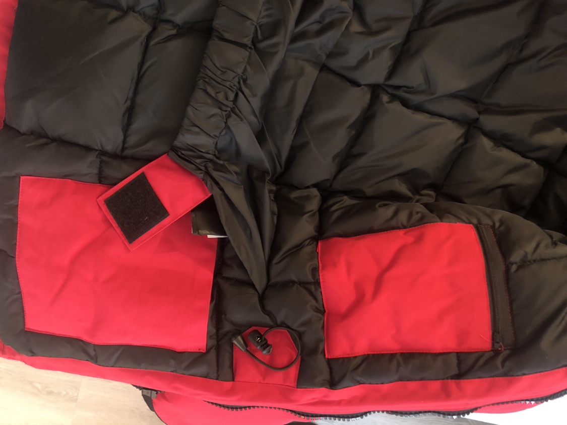 Canada goose jacket men’s size XS women Ssize S or M image indicator(7)