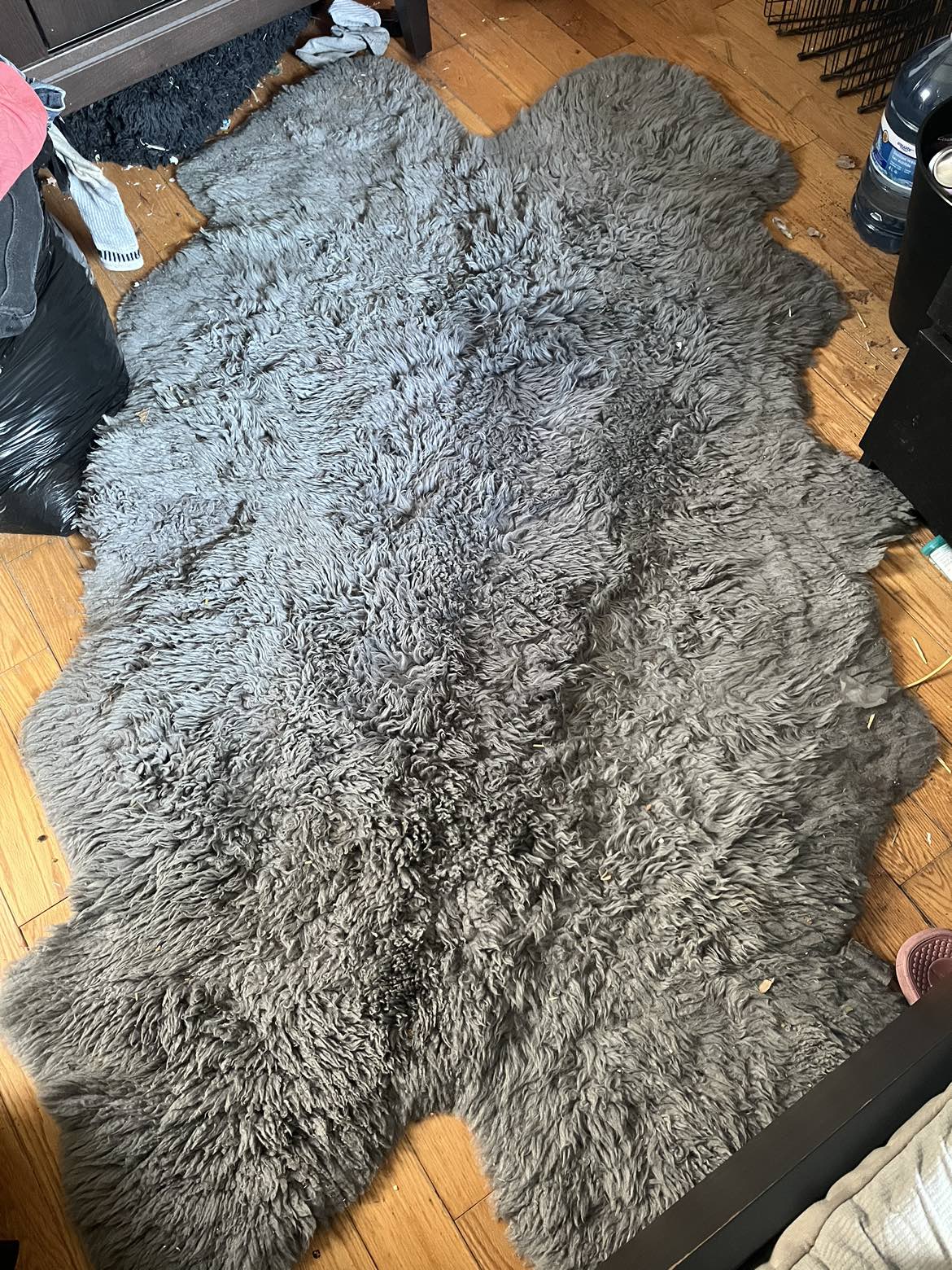 Grey Shag Rug thumbnail