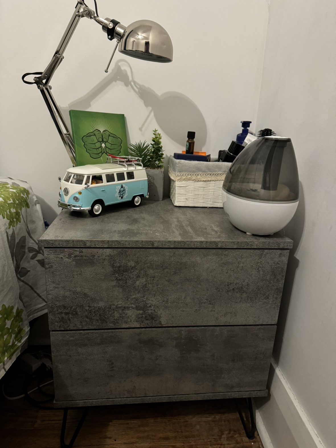 Heavy duty side table - photo 2