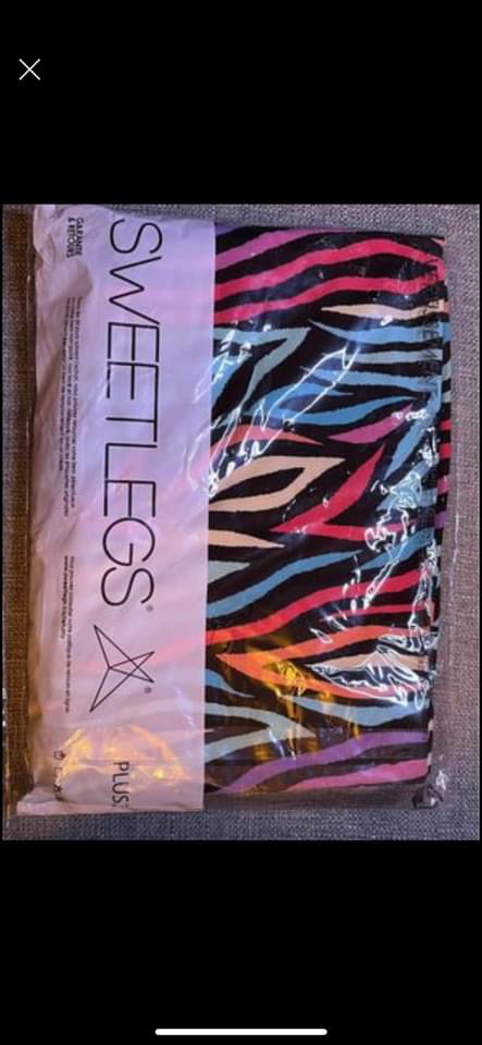 Sweetlegs Capris 2 pairs $20 each image indicator(2)