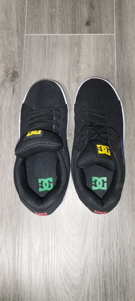 DC shoes for boys original brand new size 3