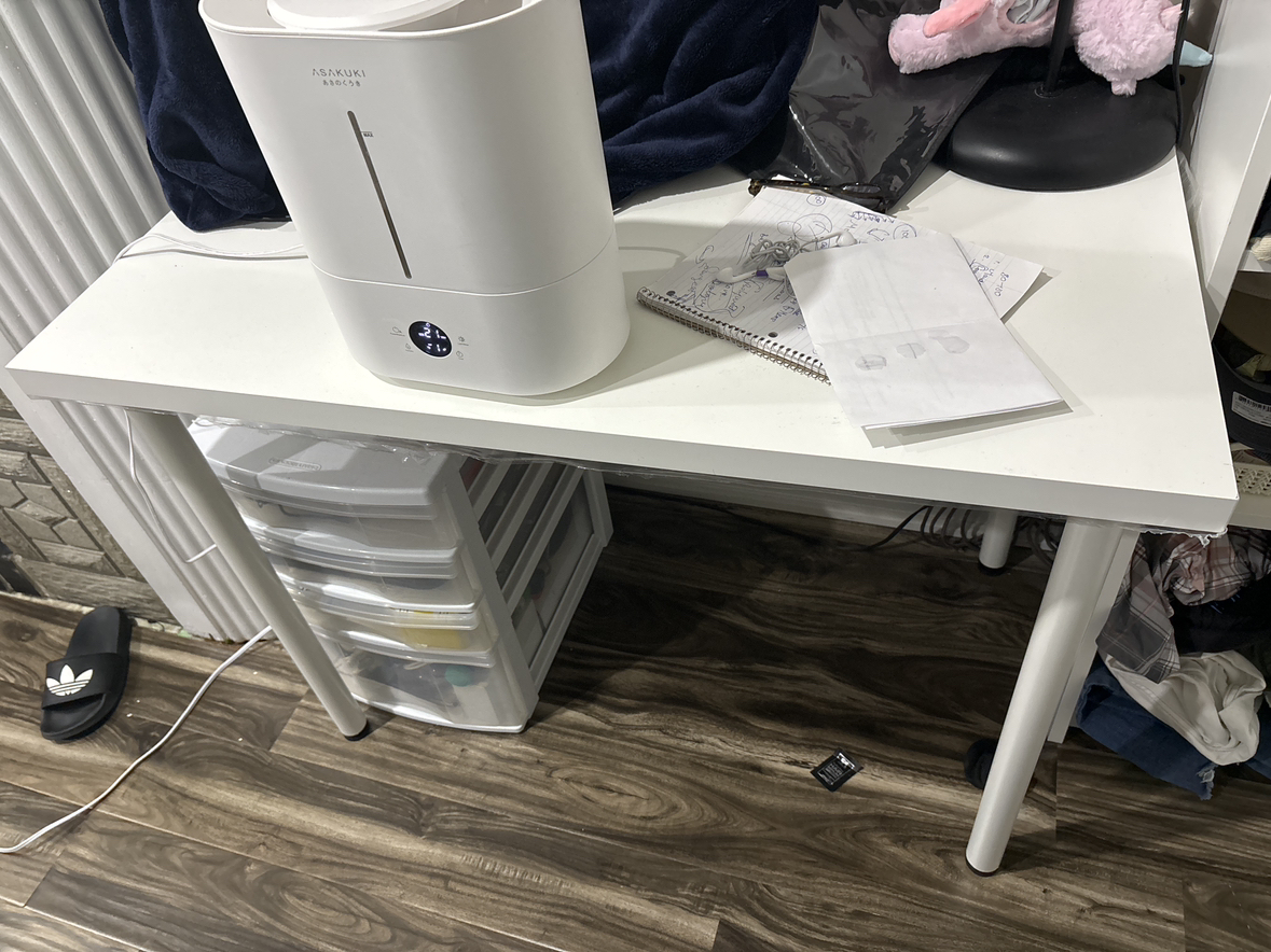 Ikea Table thumbnail