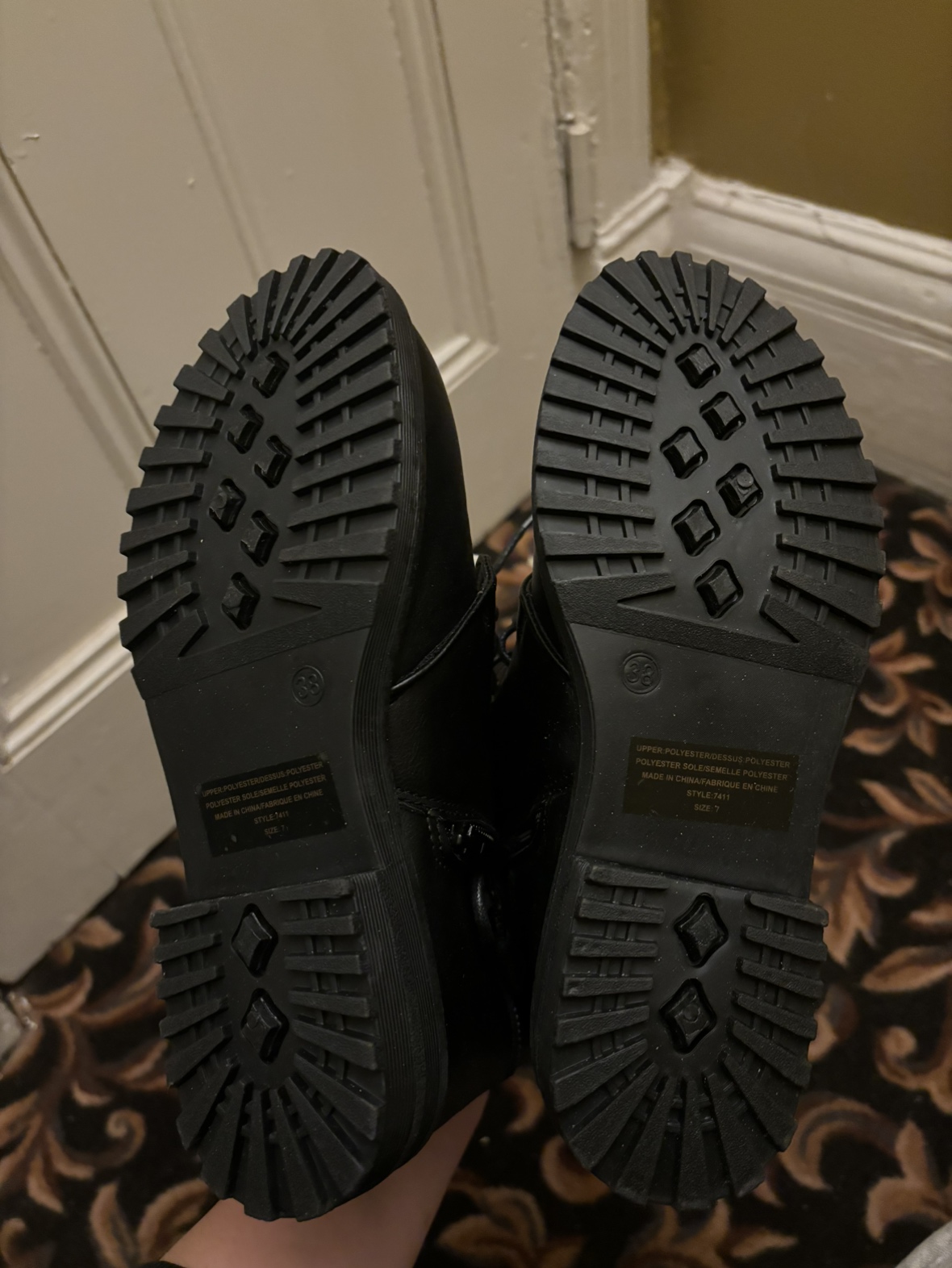 Boots for women image indicator(3)