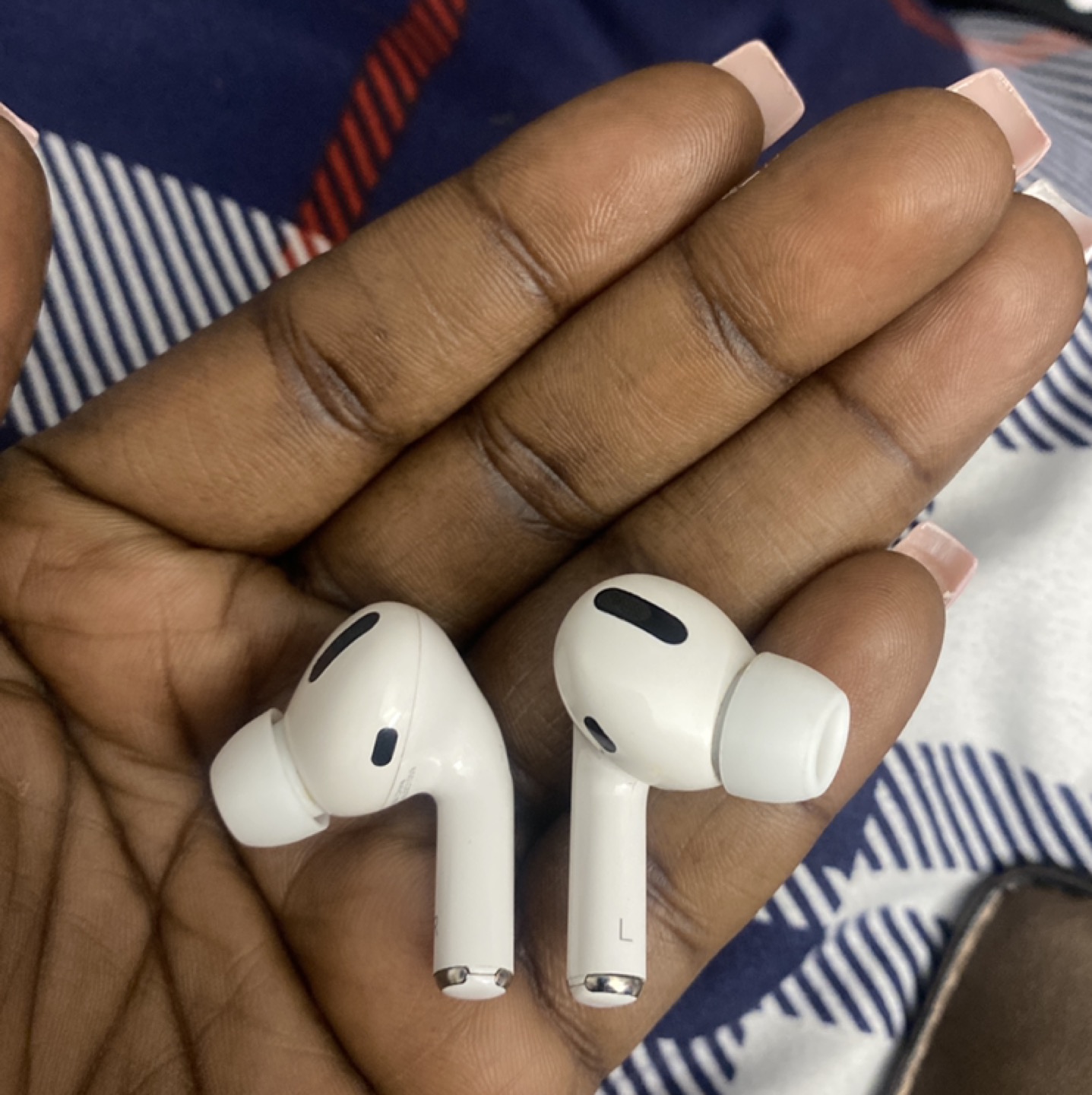 Airpods Pro for sale! no charging case !!! thumbnail