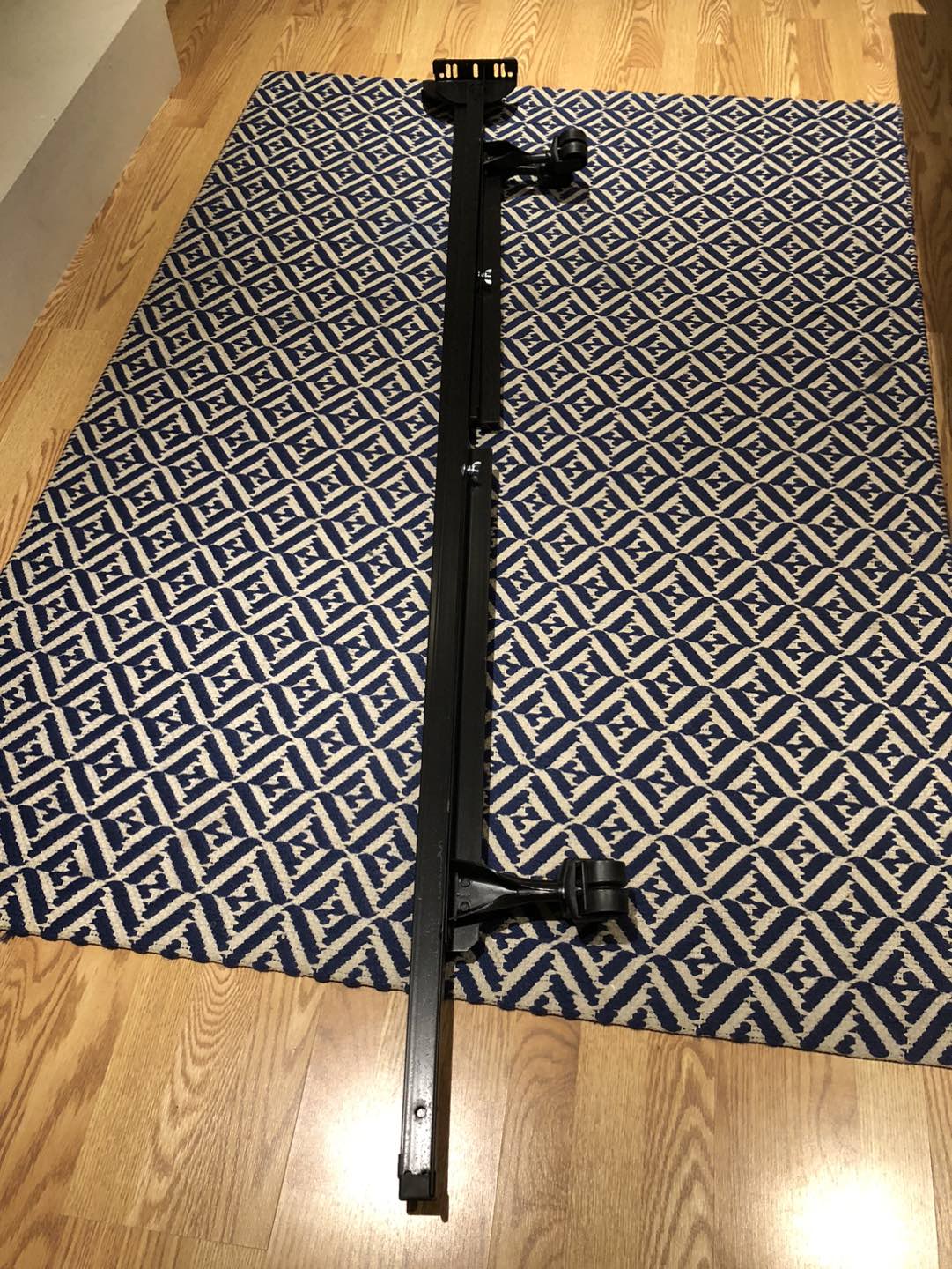 Twin box spring and metal bed frame - photo 4