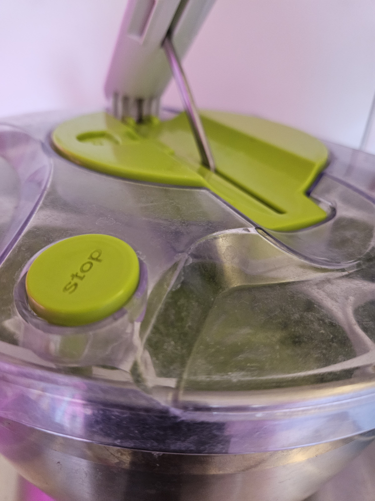 stainless steel salad spinner - photo 4