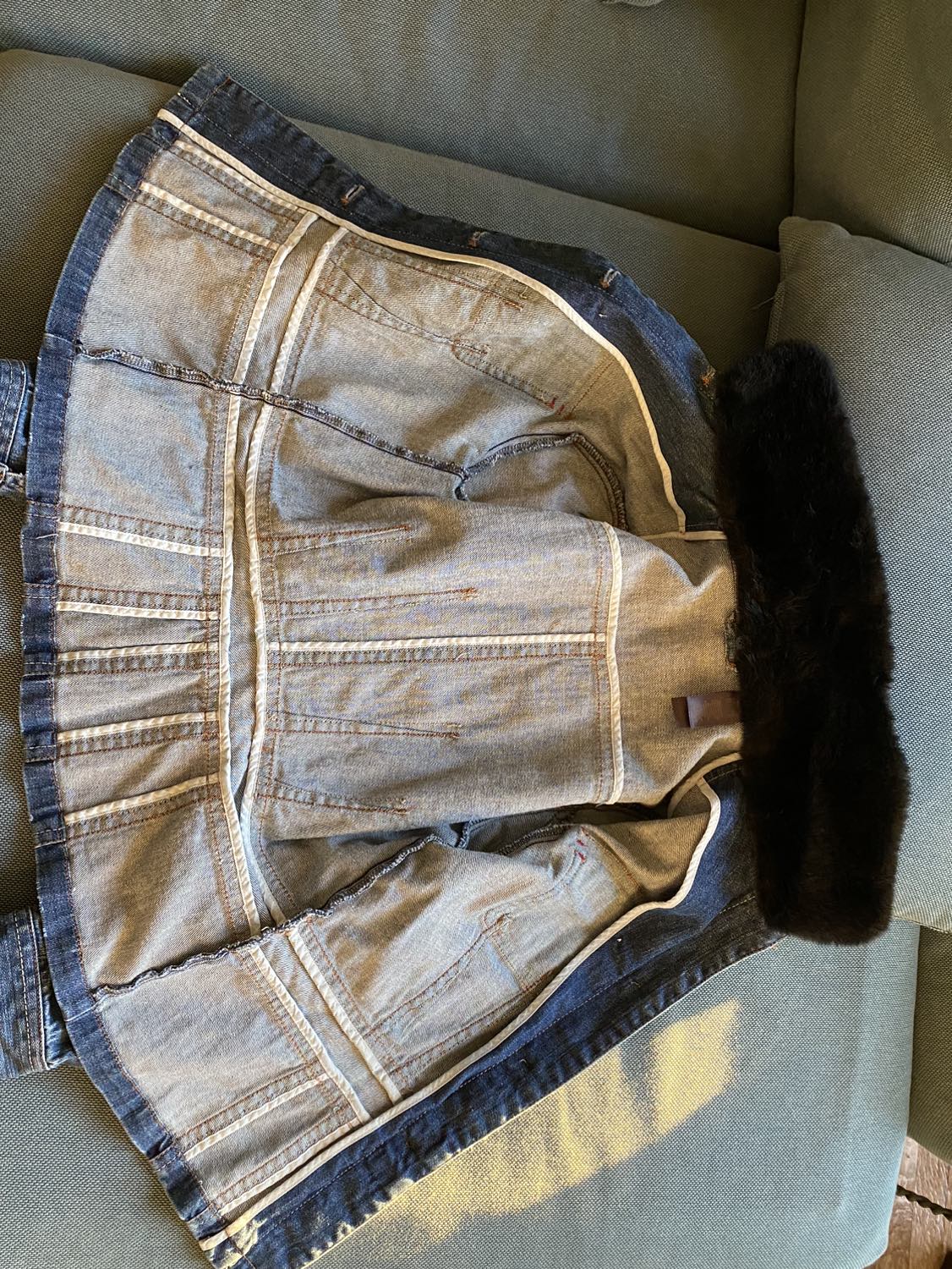 Liz Claiborne Denim Jacket with removable faux fur collar image indicator(10)