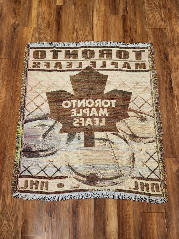 Toronto Maple Leafs blanket #freecycle image indicator(2)