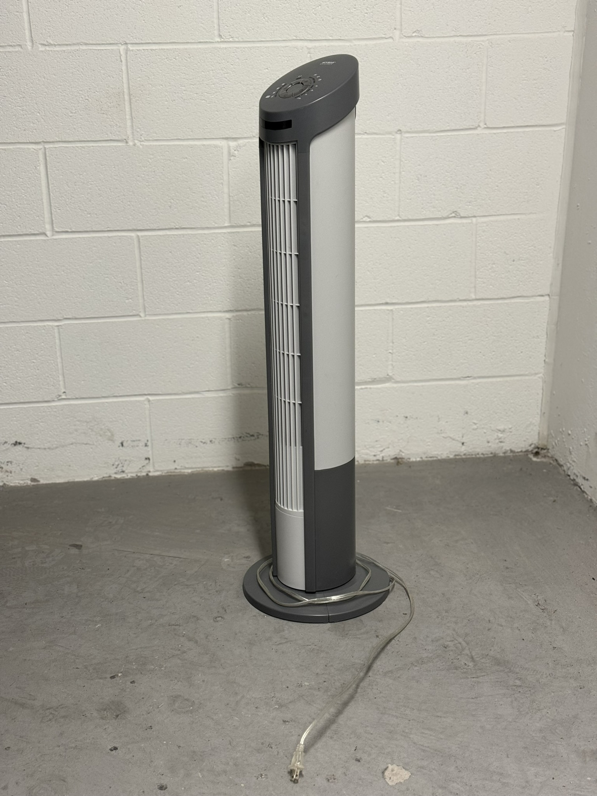 Rotating fan