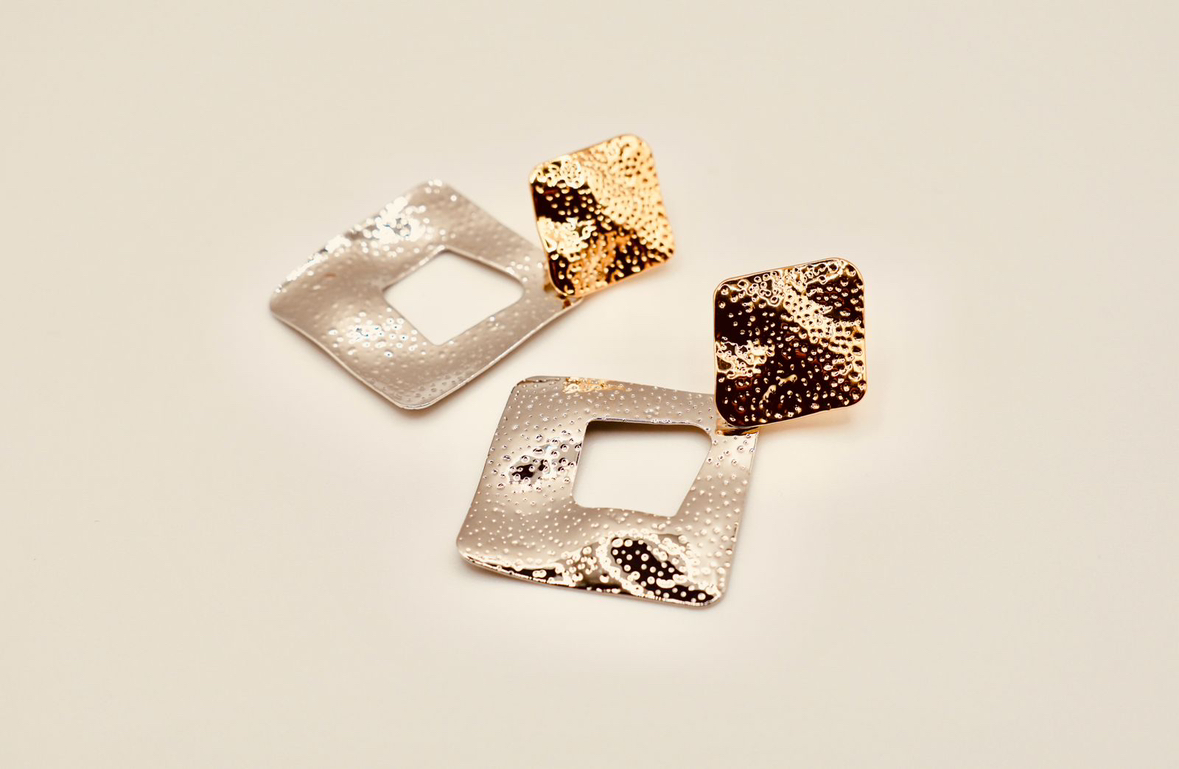 Fashionable Drop Earrings - photo 2