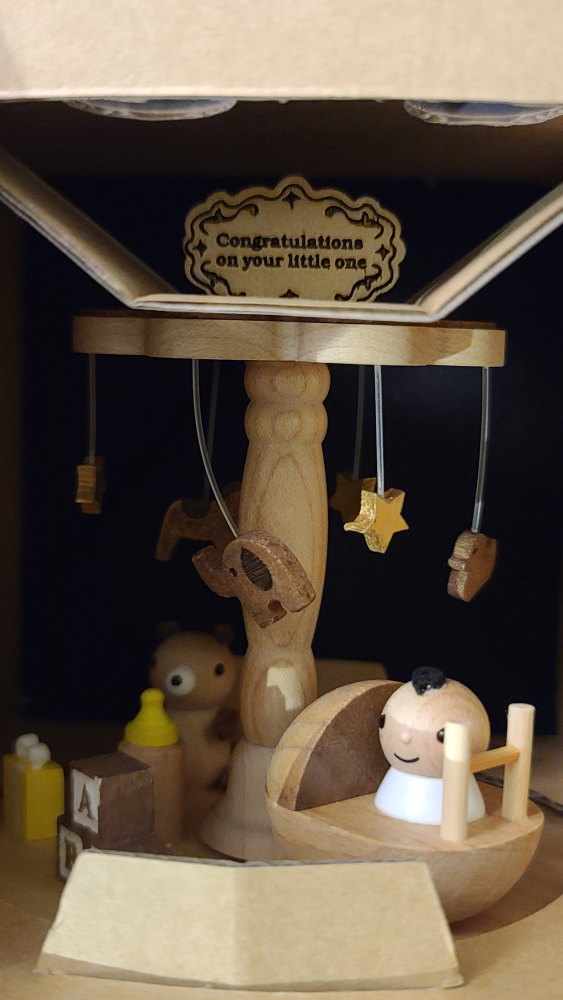 NEW! BNIB! VERY RARE! Wooden Collectable Baby Musical Box image indicator(2)