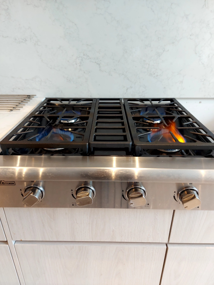 pending sale -like new Professional Gas Rangetop 30" thumbnail