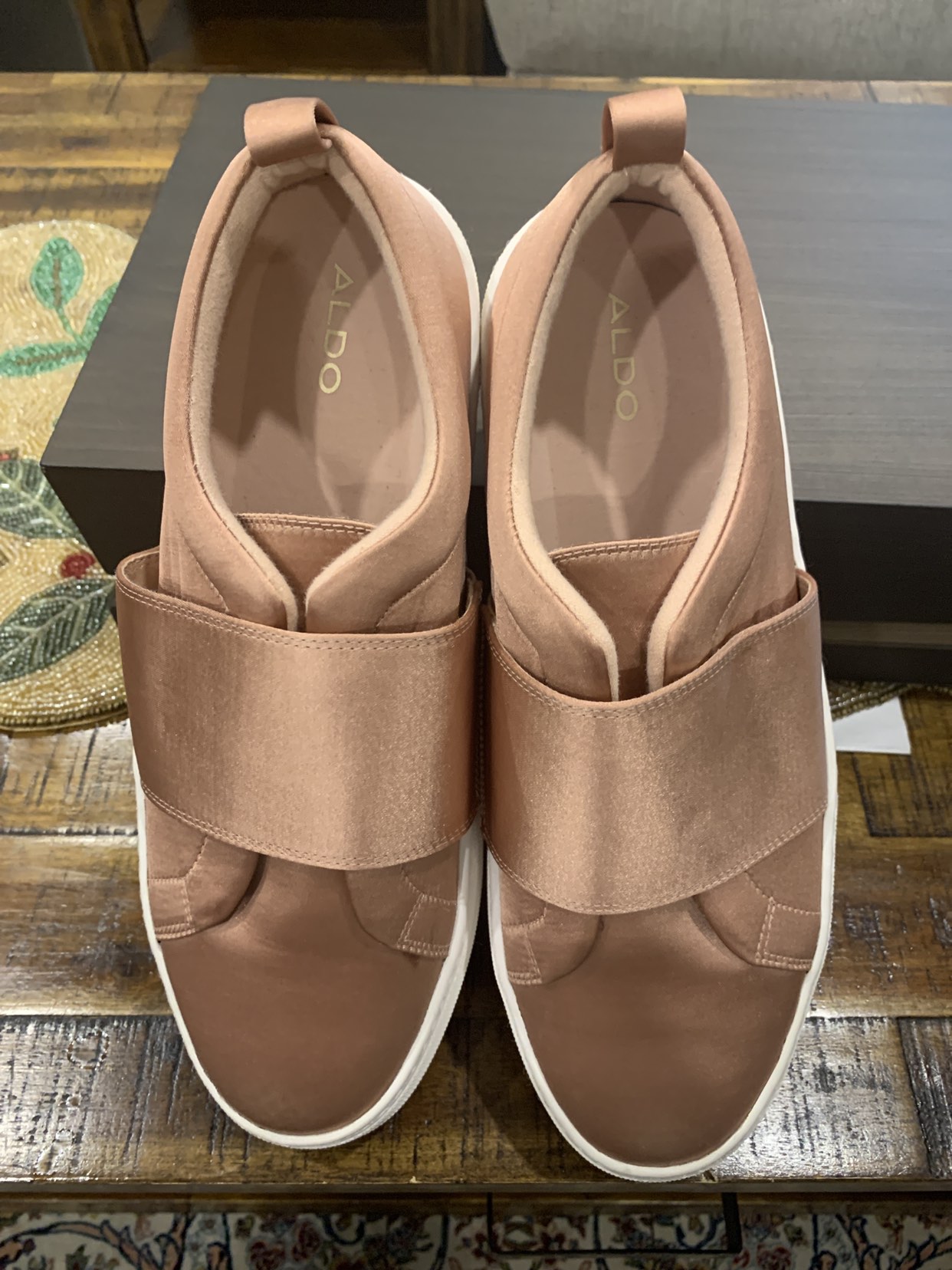 Aldo women’s shoes size 9 US 40 EUR