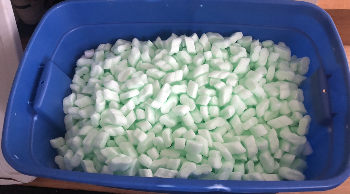 Styrofoam packing peanuts #freecycle thumbnail