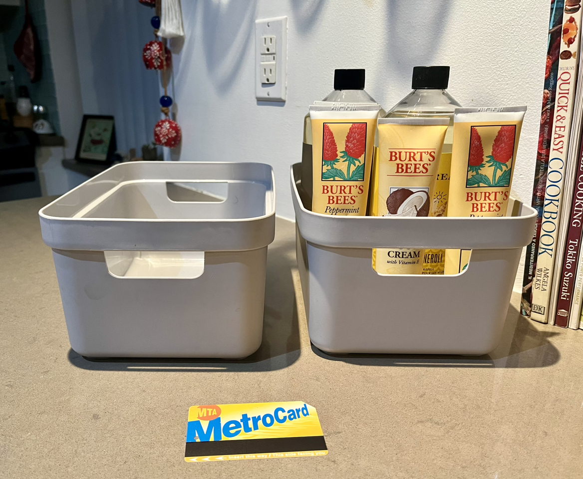 4 Kitchen/Bathroom Organizers - photo 2