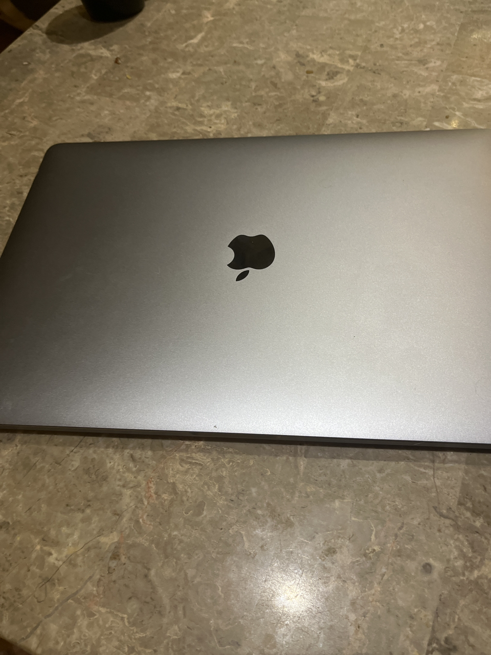 MacBook Pro 2.3GHz 8 core i9 2019 15.4 - photo 3