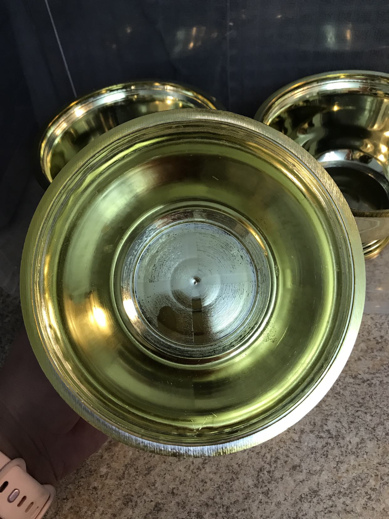 Party Supplies: Gold Plastic Vases 3.5” image indicator(4)