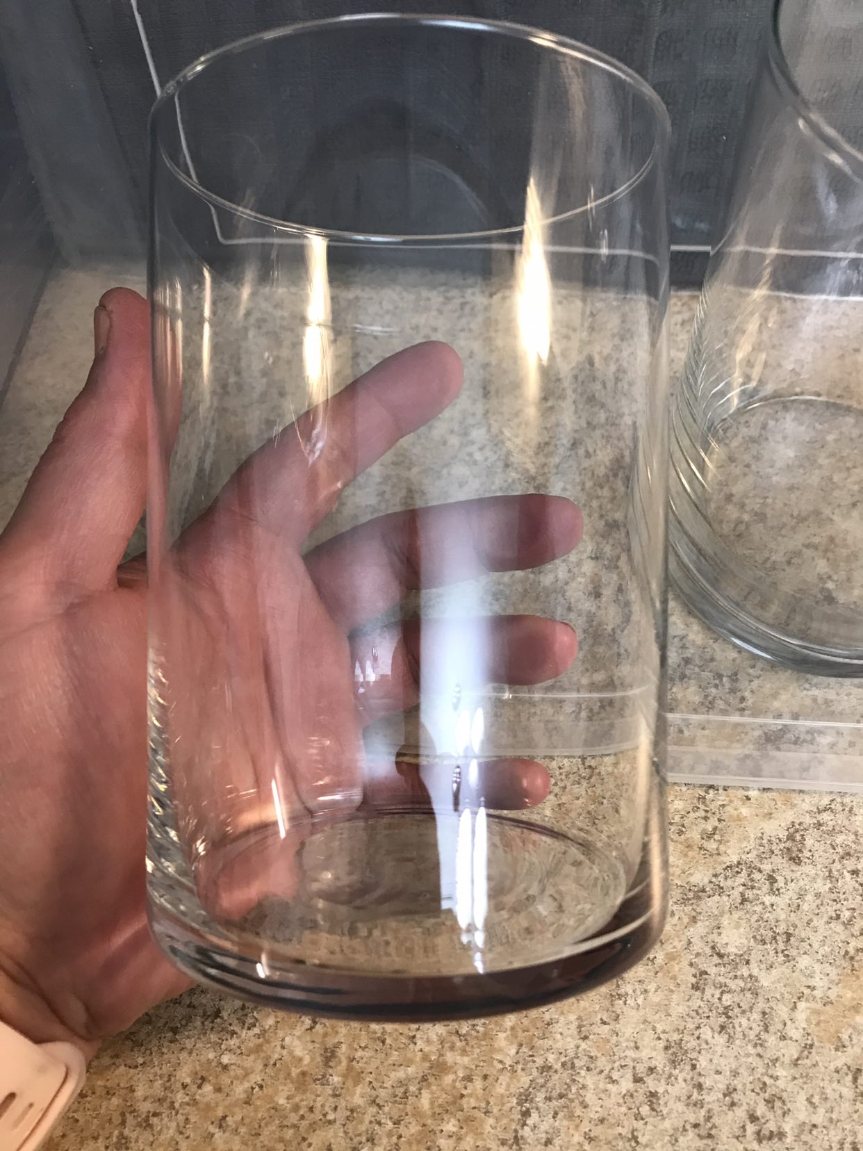 Party Supplies: Glass Vases 5.5”x3.5” image indicator(3)