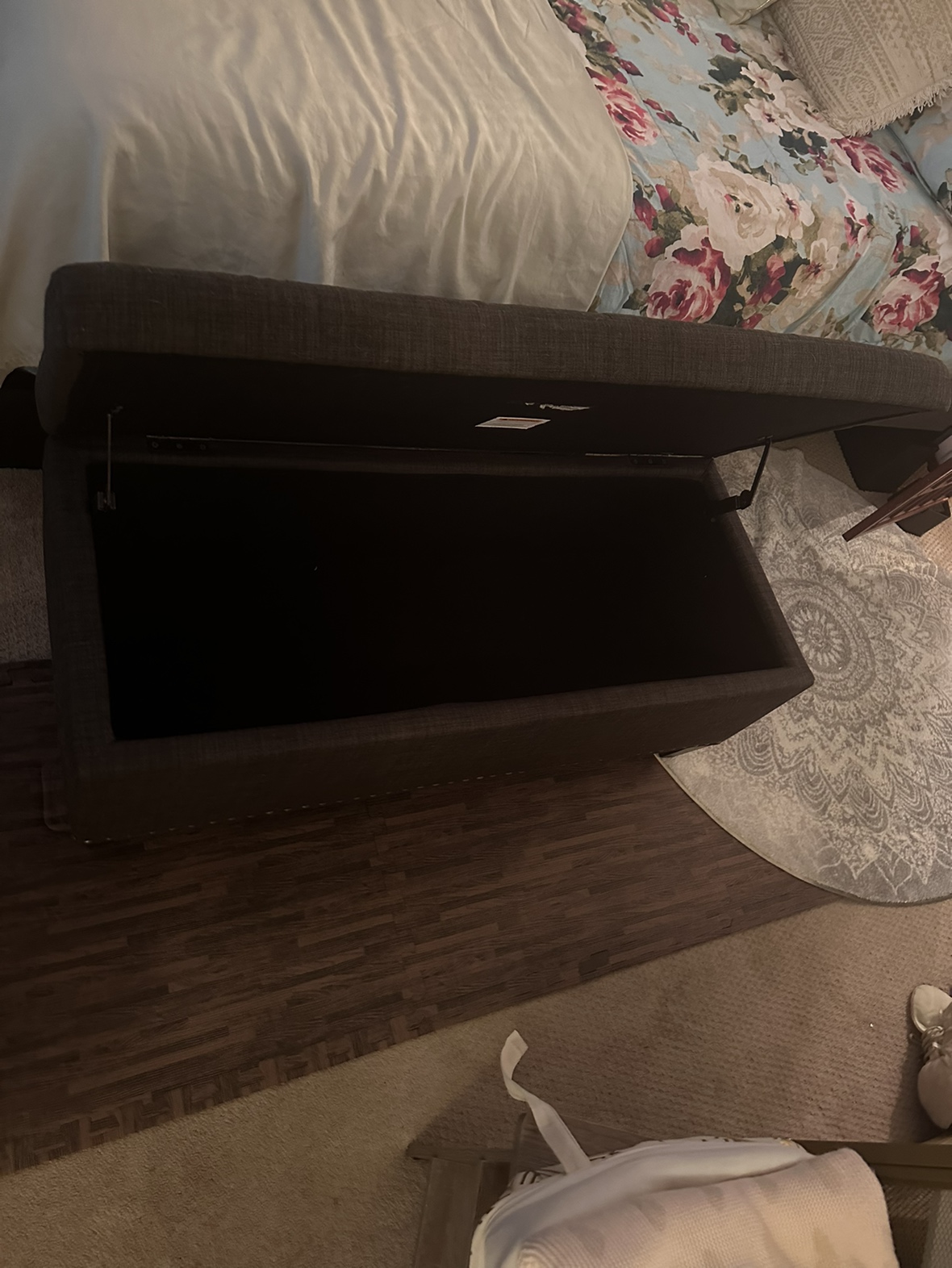 Storage bench/ottoman - photo 2