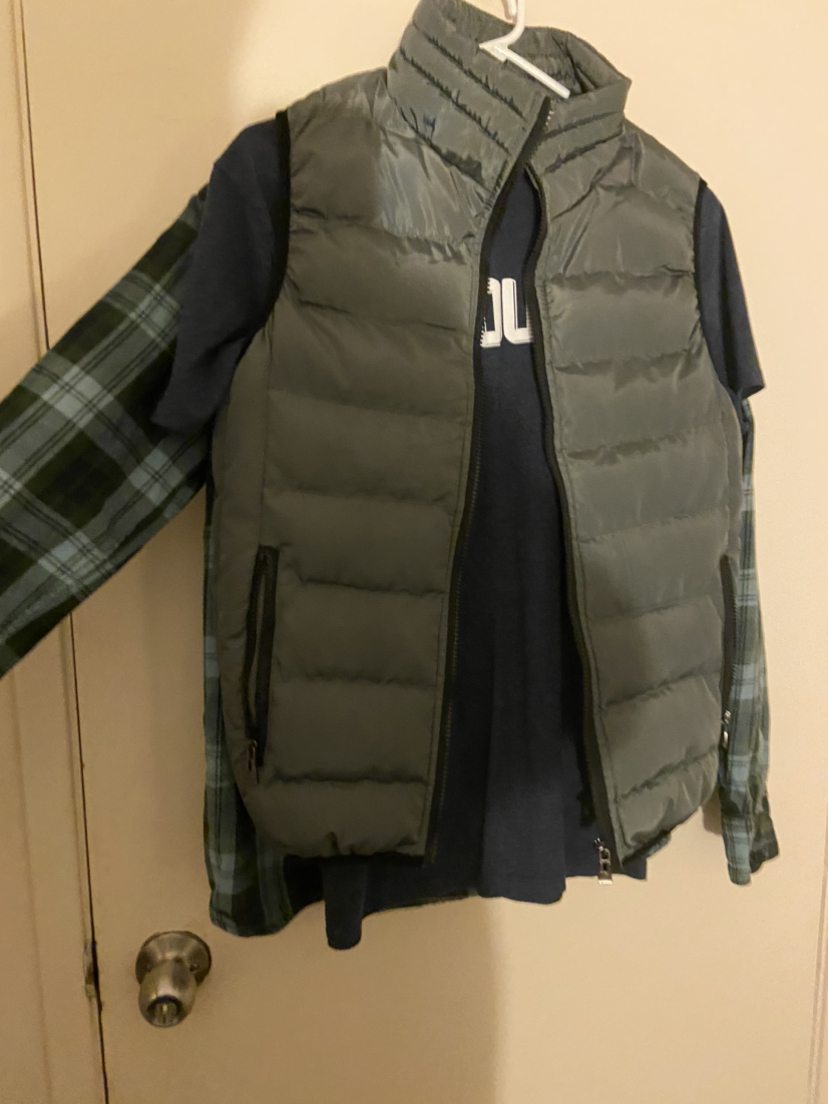 Vest -Brand new …mens /unisex ?…size  Med or small image indicator(10)