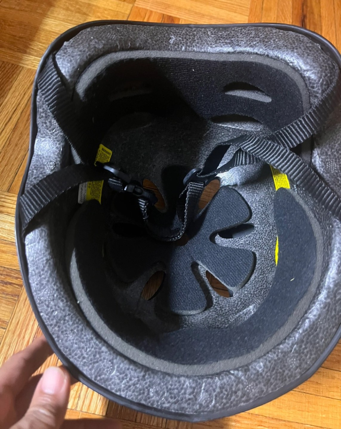 Adult bike helmet image indicator(2)