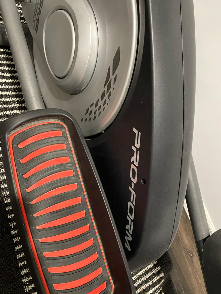 Elliptical Pro Max exercise machine image indicator(3)