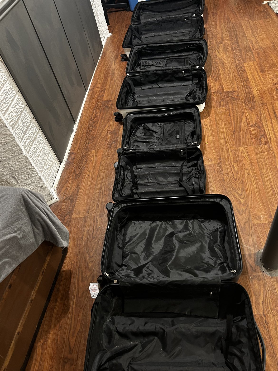 Luggage - photo 2