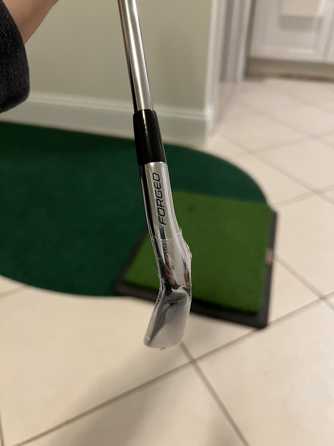 Kirkland Signature 7-piece players Golf Iron Set image indicator(4)